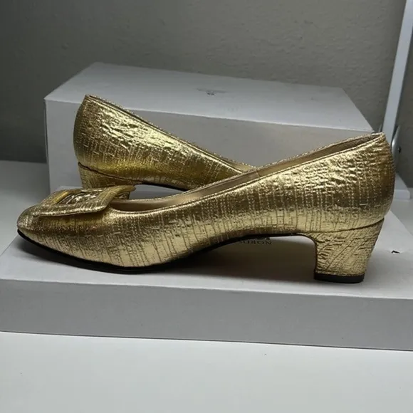 Herbert Levine Vintage Gold Lame Metalic Sequin Buckle 60s Low High Heels Shoes