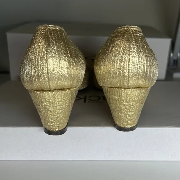 Herbert Levine Vintage Gold Lame Metalic Sequin Buckle 60s Low High Heels Shoes