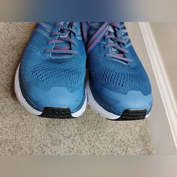 Hoka One One Clifton 6 Men Size 9 Blue and Red Running Shoes
