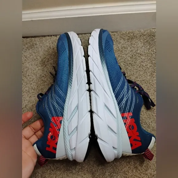 Hoka One One Clifton 6 Men Size 9 Blue and Red Running Shoes