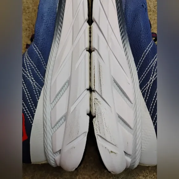 Hoka One One Clifton 6 Men Size 9 Blue and Red Running Shoes