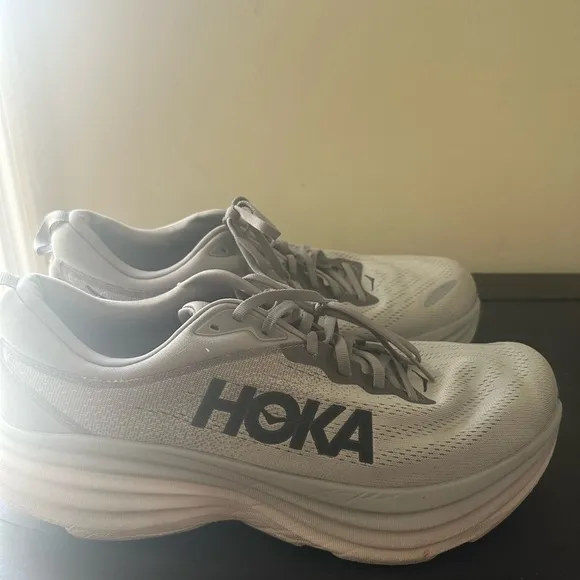 Hoka One One Men's Bondi 8 Running Sneaker Shoes, Size 12.5D