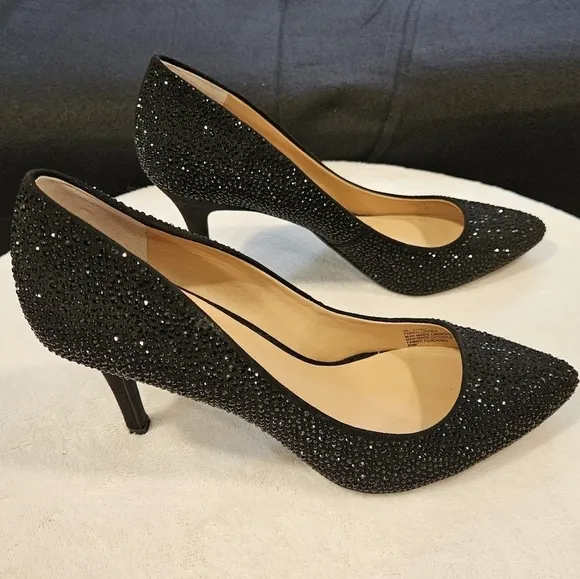 I.N.C. Classic Embellished 3inch Pumps