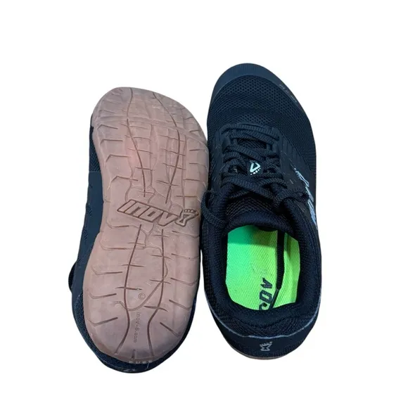 Inov Bare-XF 210 V3 size‎ 7.5 men, 9 women, black gum, cross training, running