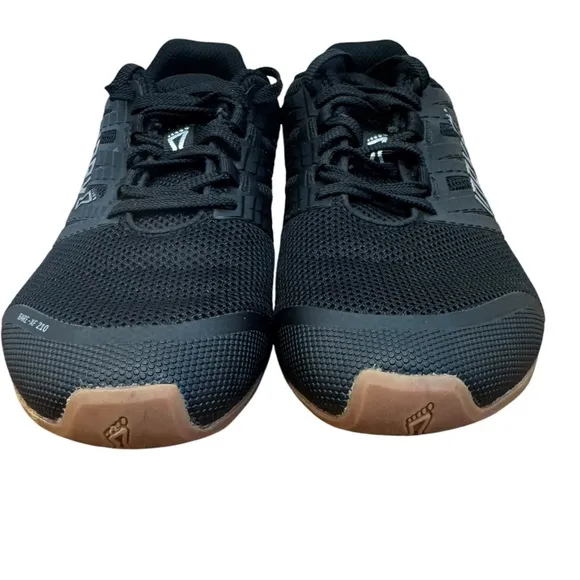 Inov Bare-XF 210 V3 size‎ 7.5 men, 9 women, black gum, cross training, running