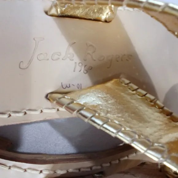 Jack Rogers Jacks Flat Sandals Size 10.5 Cork Gold Leather Thong Shoes Metallic