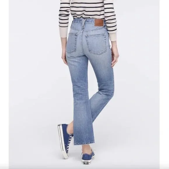 J.CREW Point Sur Rigid Kickout Crop Jean Sailor Blue Wash Size 24 100% cotton.