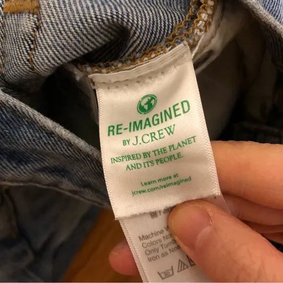 J.CREW Point Sur Rigid Kickout Crop Jean Sailor Blue Wash Size 24 100% cotton.