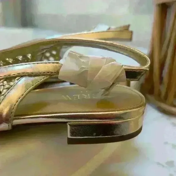 JCrew woman's size 9 woven gold flat slingbacks new in box