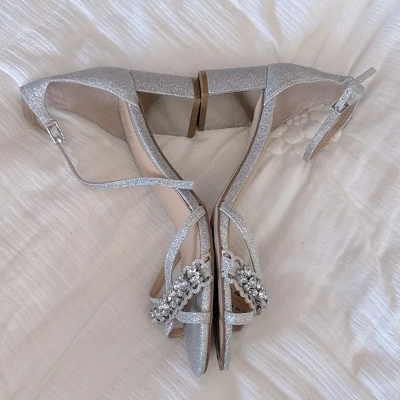 Jewel Badgley Mischka Giona II Evening Sandals silver glitter heels d’Orsay 8.5