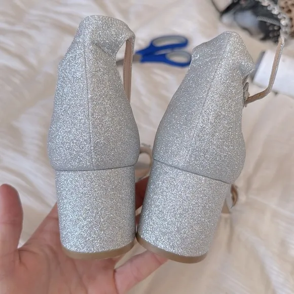 Jewel Badgley Mischka Giona II Evening Sandals silver glitter heels d’Orsay 8.5