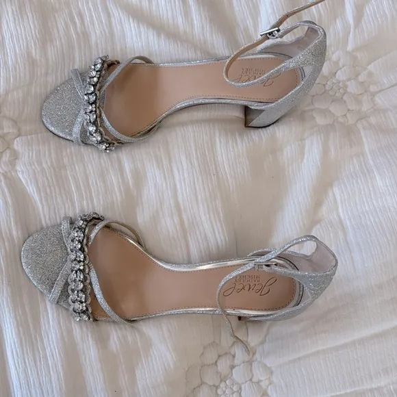 Jewel Badgley Mischka Giona II Evening Sandals silver glitter heels d’Orsay 8.5