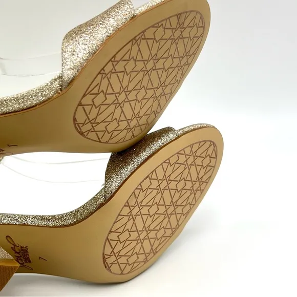Jewel Badgley Mischka Louise Gold Glitter Block Heels Dress Sandals Shoes 7 NEW