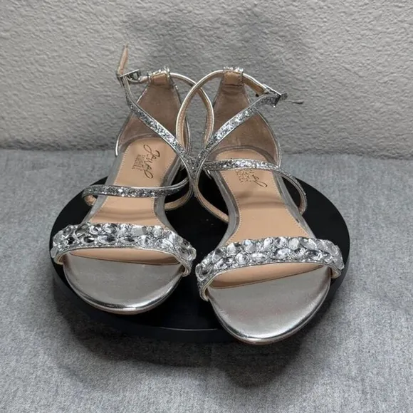 Jewel Badgley Mischka Tessy Satin Evening Sandal Size 6