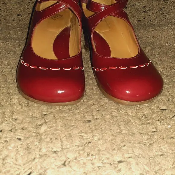 JOHN FLUEVOG-Operetta-Malibran-Mary Janes-Red Wine Patent Leather-Sz 8.5-EX