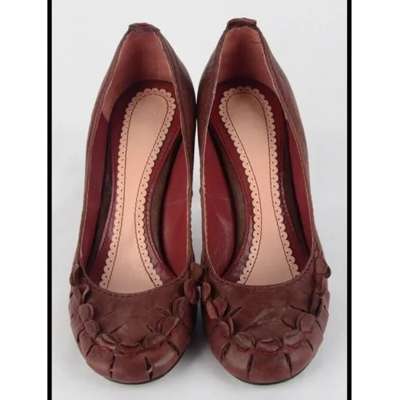 JOHN GALLIANO SHOES PUMPS DISTRESSED LEATHER SCALLOPED sz 36.5 / 6.5