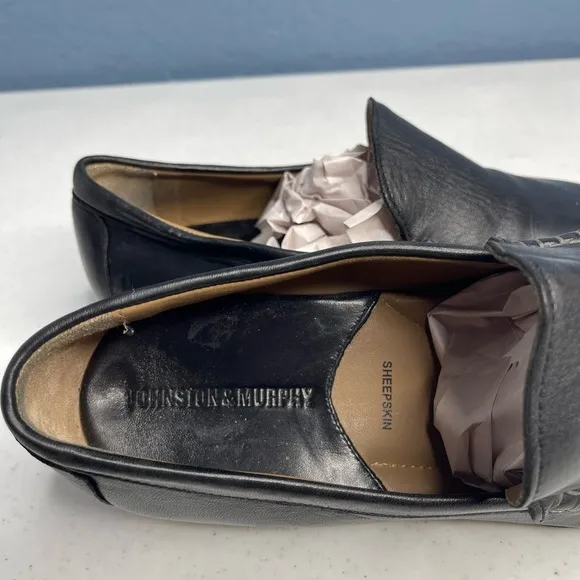 Johnston &amp; Murphy Men's Cresswell Venetian sheepskin black leather 9M loafers.