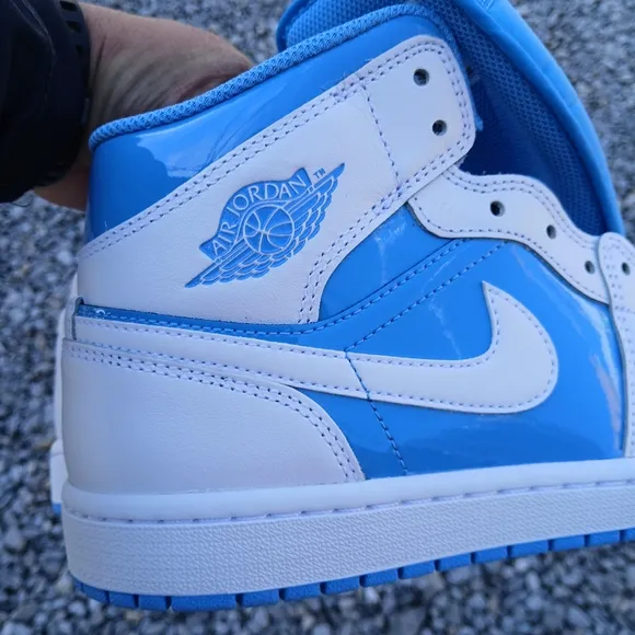 Jordan 1 Mid SE 'Legend Blue' Streetwear/Basketball Shoes Size 8.5 Men/10Women