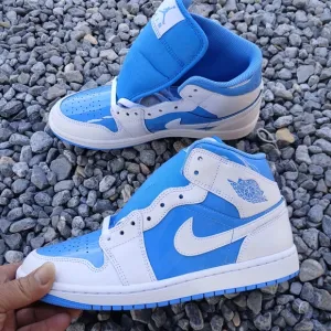 Jordan 1 Mid SE 'Legend Blue' Streetwear/Basketball Shoes Size 8.5 Men/10Women