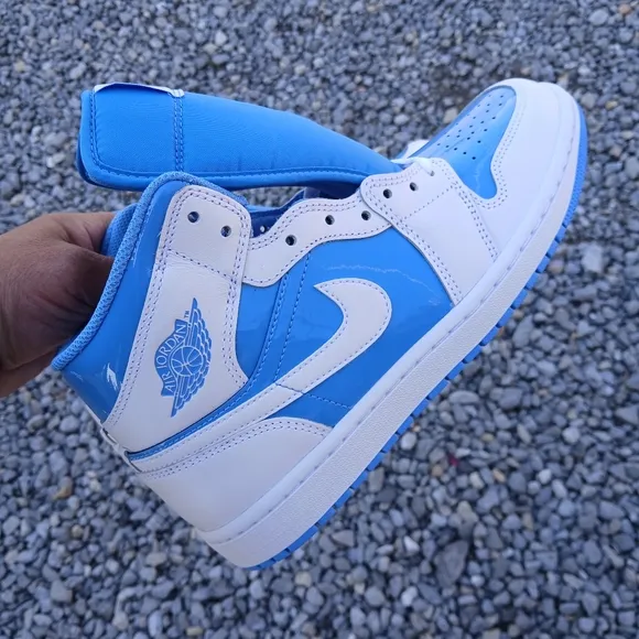 Jordan 1 Mid SE 'Legend Blue' Streetwear/Basketball Shoes Size 8.5 Men/10Women