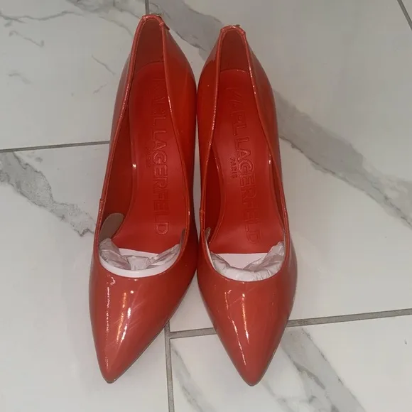 Karl Lagerfeld Royale Spicy Orange Pumps Sz 8 3.5” NWT