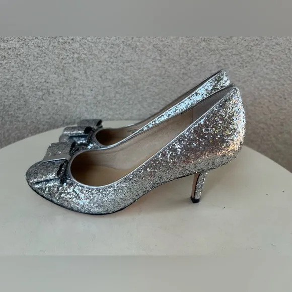 Kate Spade NY KRYSTA pumps shoes 3” heel silver glitter bows Sz 6M