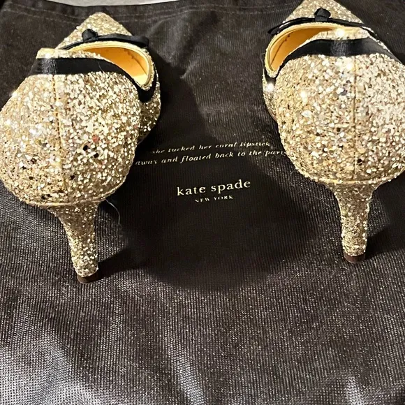 KATE SPADE NY NIB AUTHENTIC LIGHT GOLD SPARKLING GLITTER POINTED TOES PUMPS