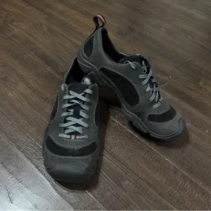Keen Lace Front Low Top Sneaker Size 8.5 Men