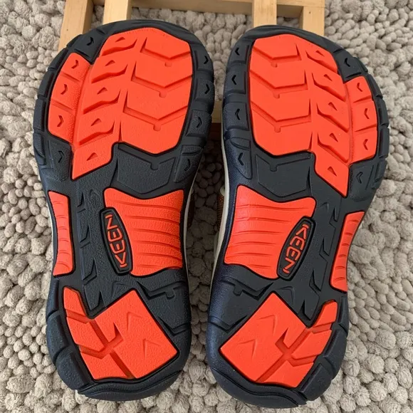 Keen Newport H2 youth sandal