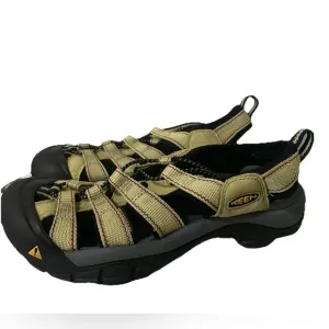 Keen Women’s Size 7 Newport H2 Sandals Tan Closed Toe Hiking Water Shoes
