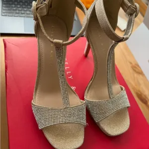 Kelly &amp; Katie Gold Rhinestone Women's Heels