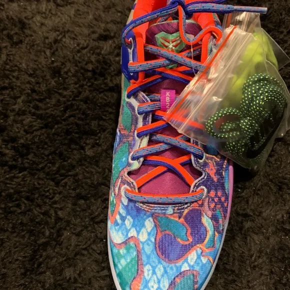 Kobe 8 “What The Kobe” Men