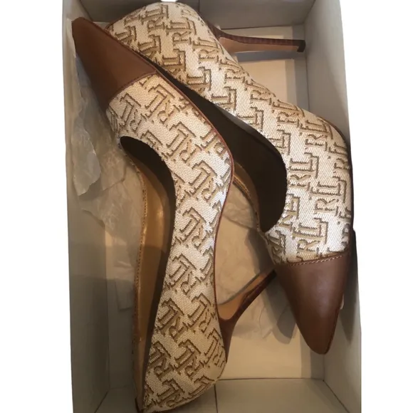 Lauren Ralph Lauren Lindella Monogram Jacquard Pump Size 8M 3.5” heel Khaki