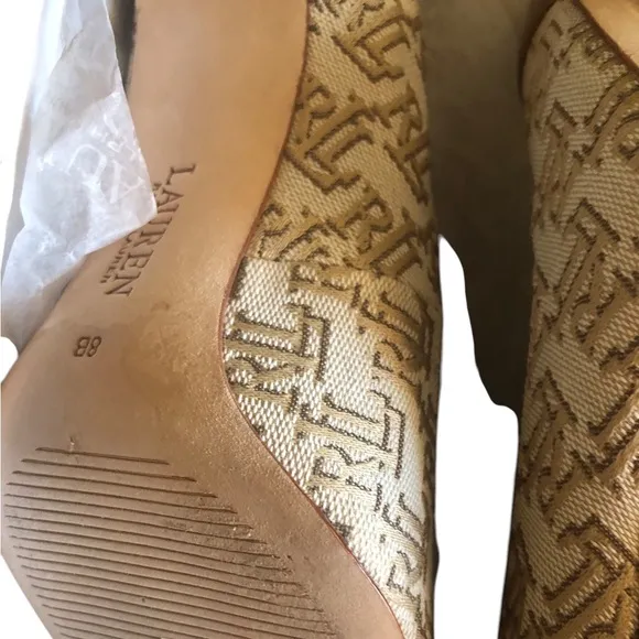 Lauren Ralph Lauren Lindella Monogram Jacquard Pump Size 8M 3.5” heel Khaki