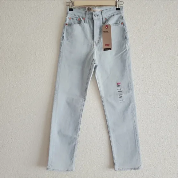 Levi's Wedgie Fit High Rise Waisted Straight Jeans Light Wash