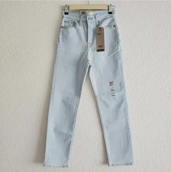 Levi's Wedgie Fit High Rise Waisted Straight Jeans Light Wash