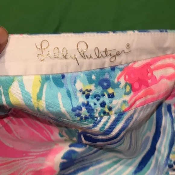 Lilly Pulitzer Buttercup Stretch Colorful Scalloped Shorts size 8