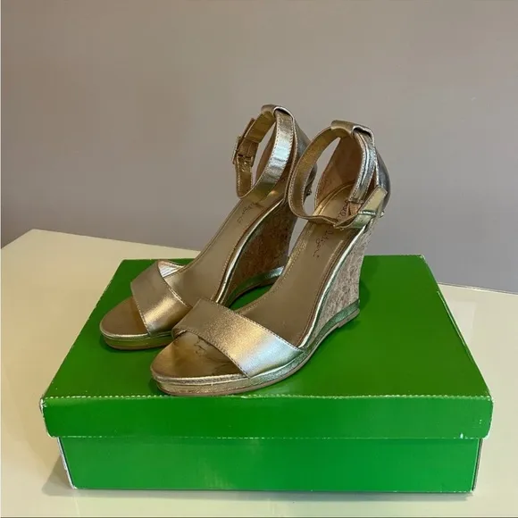 LILLY PULITZER Women's Gold Metallic Ankle Strap Cork Wedges Leather Sandals