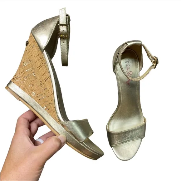 LILLY PULITZER Women's Gold Metallic Ankle Strap Cork Wedges Leather Sandals