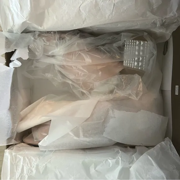 LINEA ‎ PAOLO shoes, new inbox, Harriet, sculpted, metal, heel sandals size 9.5