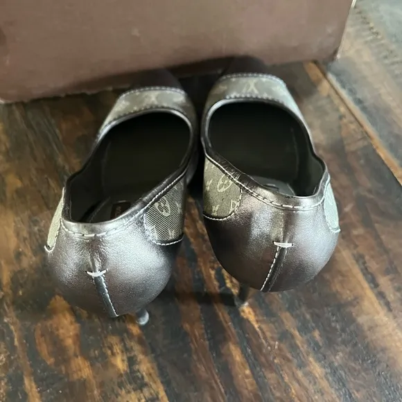 Louis Vuitton Gray and Black Heels with Monogram Design