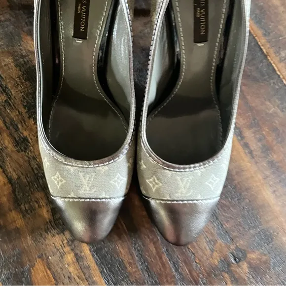 Louis Vuitton Gray and Black Heels with Monogram Design