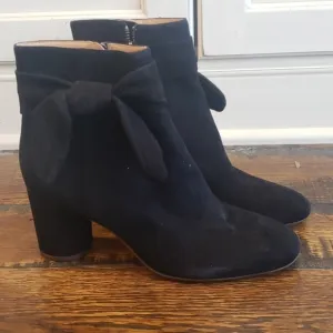 Madewell Esme Bow Boot in Suede