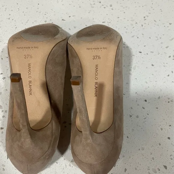 Manolo Blahnik BB 105mm Nude Suede Pumps