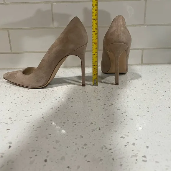 Manolo Blahnik BB 105mm Nude Suede Pumps