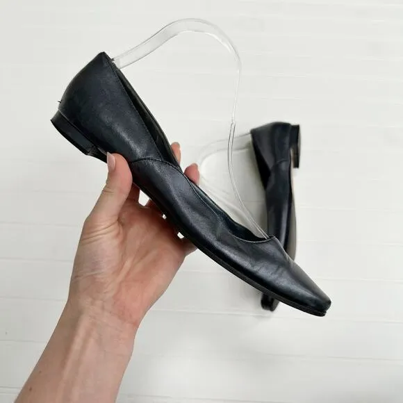 Manolo Blahnik Vintage Leather Flat Shoes Gunmetal Black Almond Toe 39
