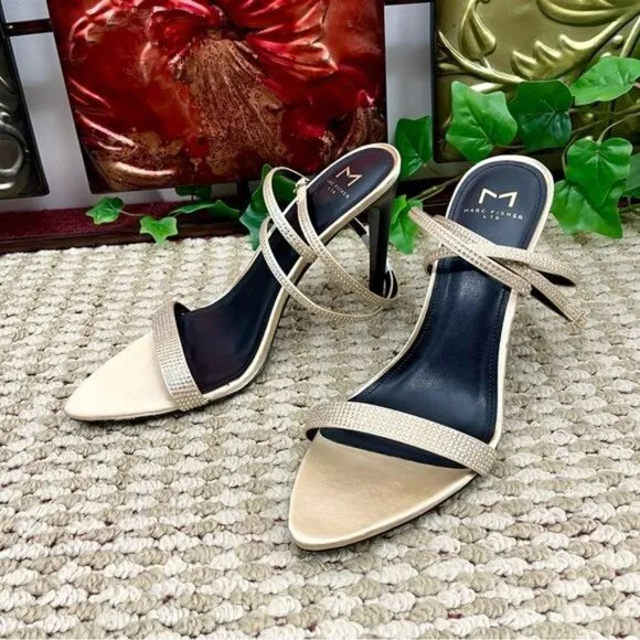 Marc Fisher LTD Cammile Ankle Strap Sandal in Light Natural Size 9.5