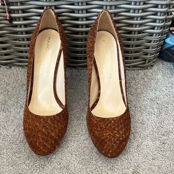 MARCHEZ VOUS XO YEARDLEY MADE IN ITALY PUMPS SHOES SIZE 10