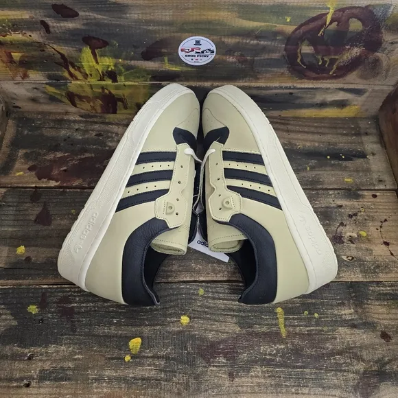Men adidas athletic‎ shoes size 11.5 new