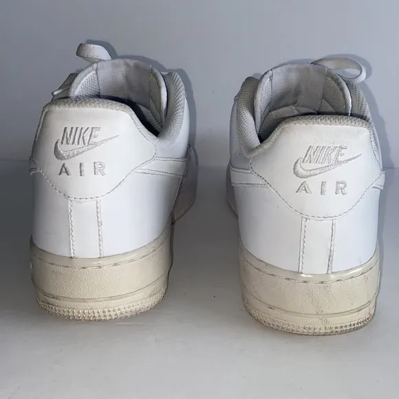 Men Nike Air Force 1 White Shoes Size 9